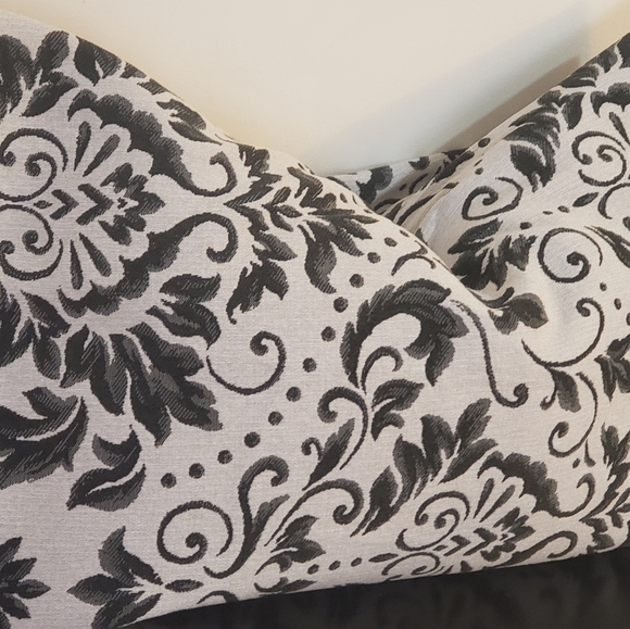 Black &White Upholstery Accent Throw Pillow Cover Elegant Print 26"×16". - Picture 6 of 7